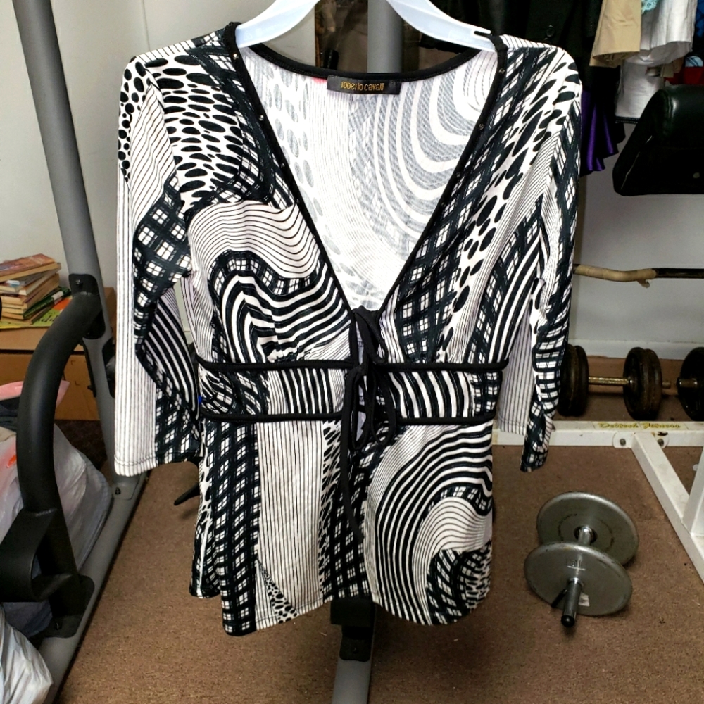 Roberto Cavalli Jr's sz xs/s sexy low cut blouse